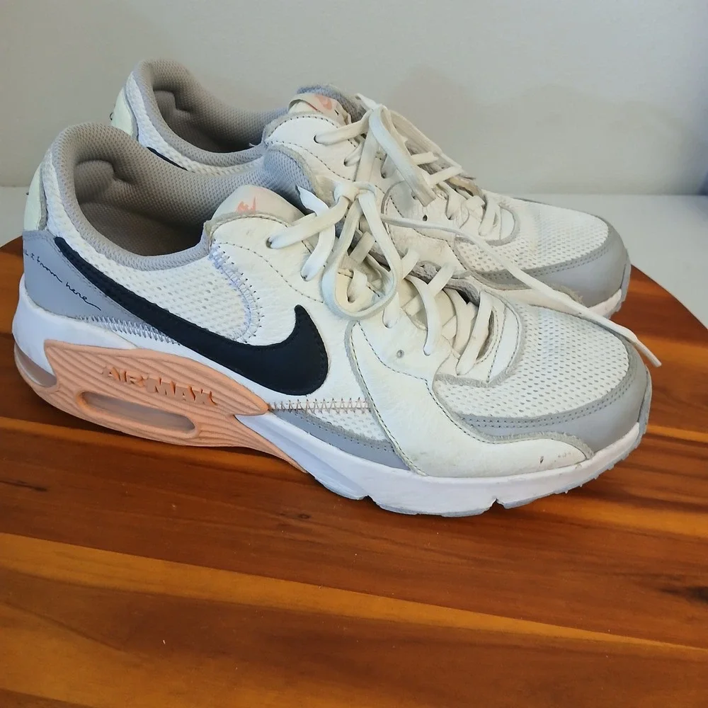 Nike Air Max Excee Womens 11 White Peach Grey Shoes Sneakers DV2189-100